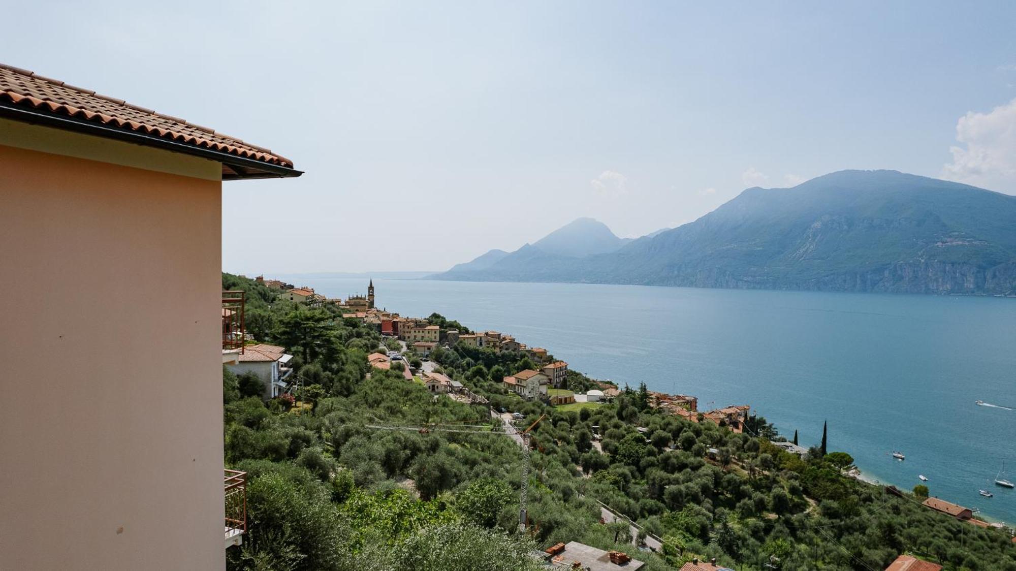 View Garda Lake Brenzone sul Garda Eksteriør billede
