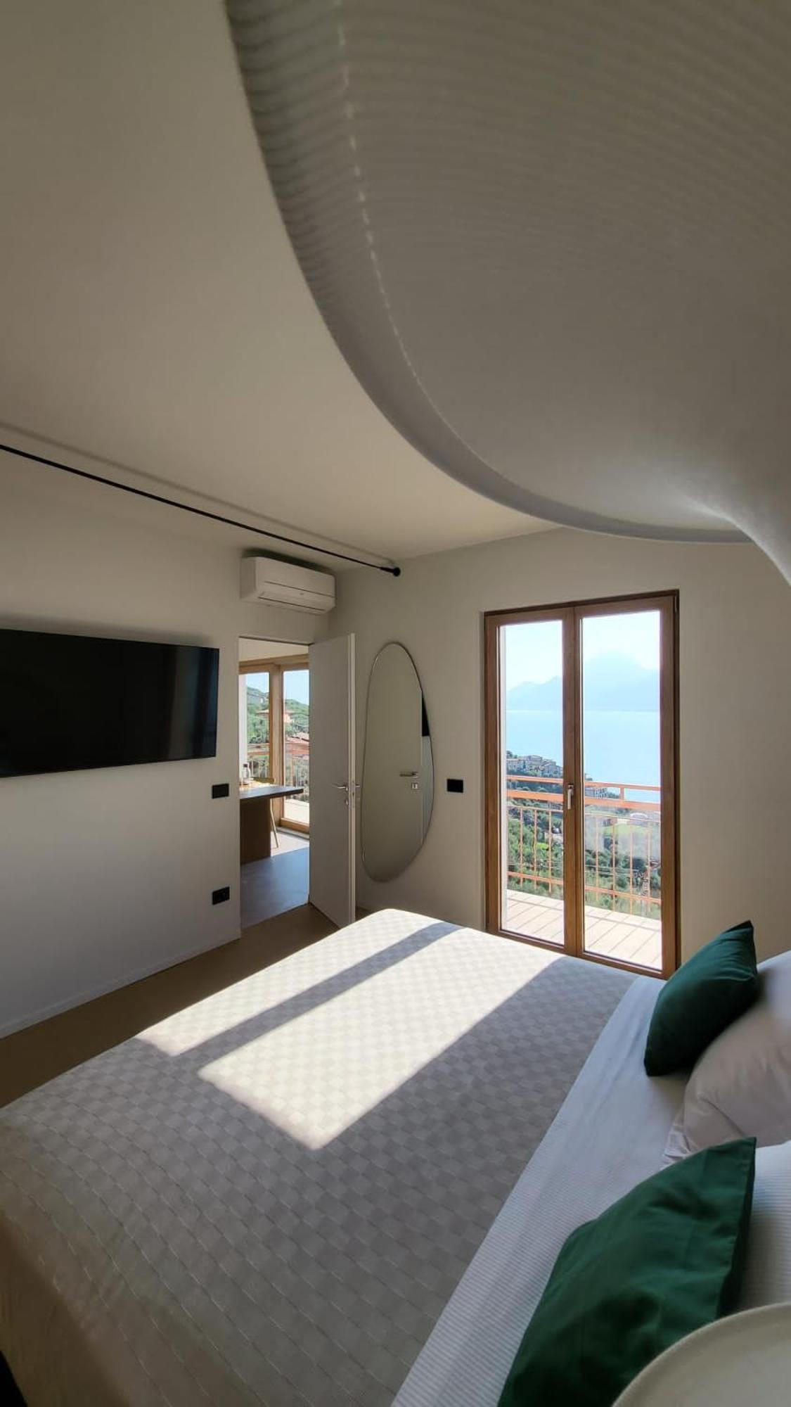 View Garda Lake Brenzone sul Garda Eksteriør billede